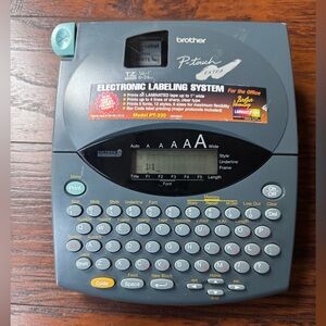 {Brother} P-Touch PT-330 Extra Electronic Labeling System